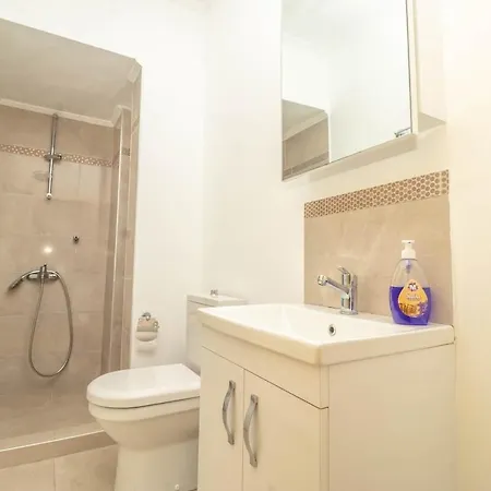 Mia Private Pool Вилла *